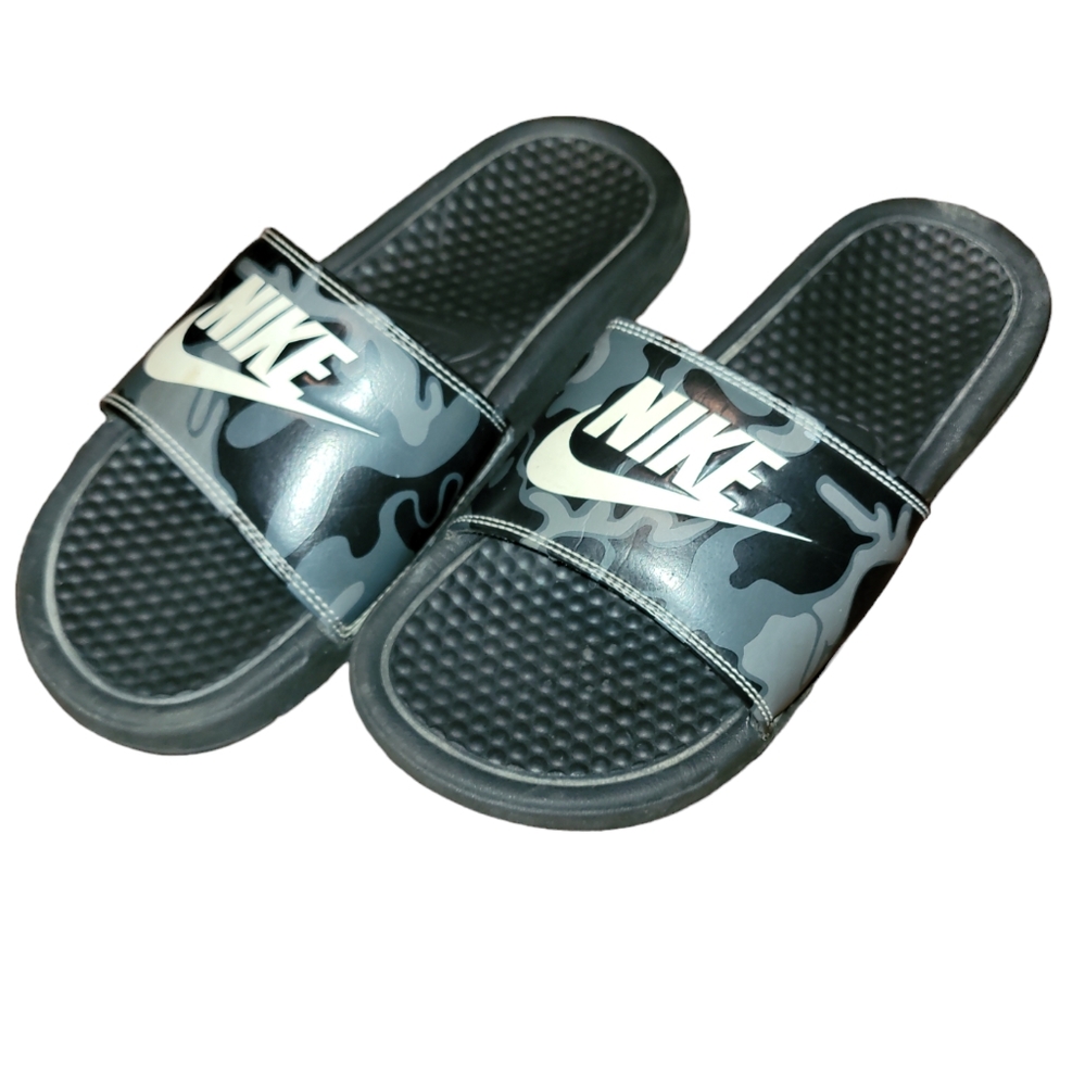 Nike Benassi JDI Slides Sandal Mens size 7 Camo 631261-013